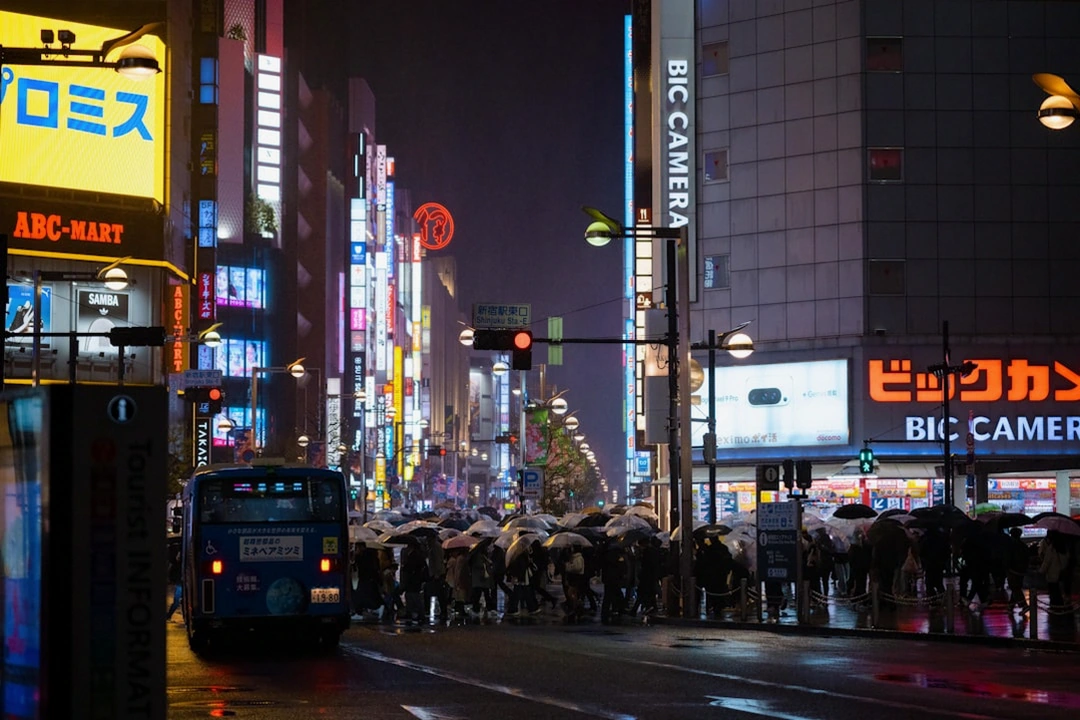 활기찬 일본 거리 풍경과 랜드마크, 일본여행 분위기